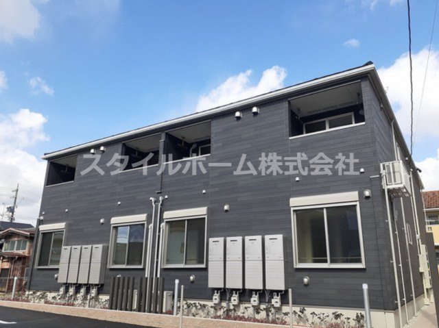 建物外観　落ち着いた雰囲気の外観です