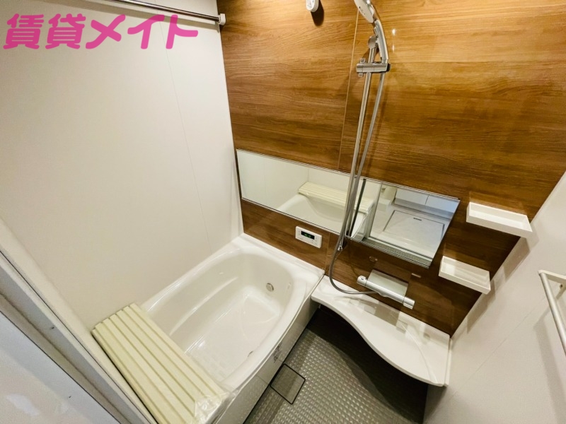 バス・シャワールーム　同型参考写真