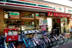 コンビニ　セブンイレブン 金町店（コンビニ）まで408m