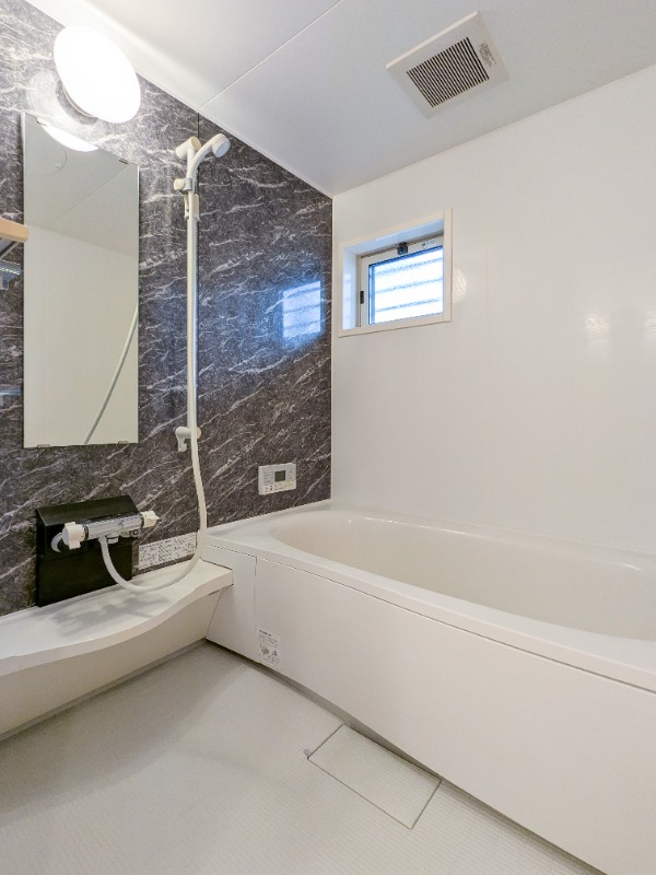 バス・シャワールーム　図面と現状に相違がある場合には現状を優先