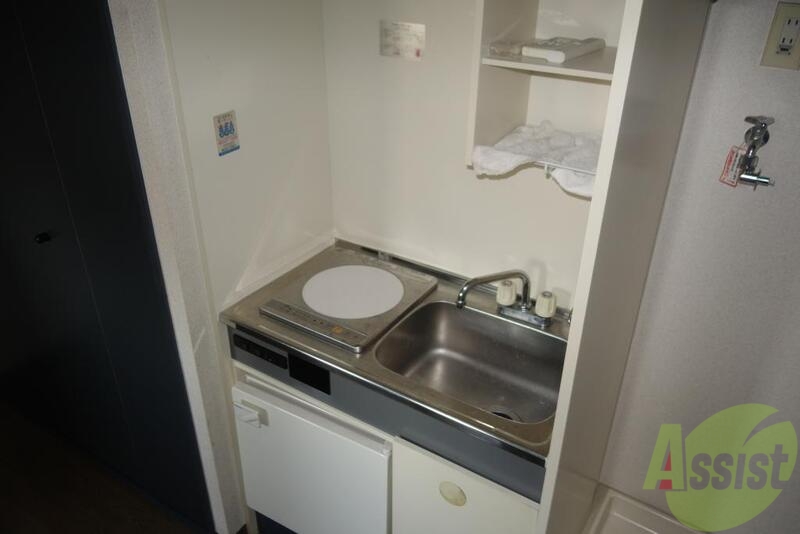 キッチン　ＩＨコンロで料理もはかどりますね