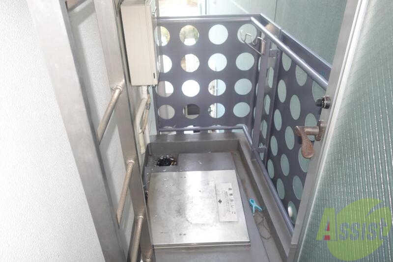 バルコニー　洗濯物はこちらで干しましょう