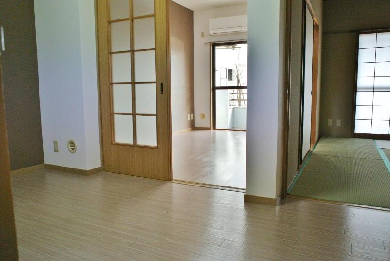 その他部屋・スペース　和室と洋室をつなげて、広くも使える間取りです