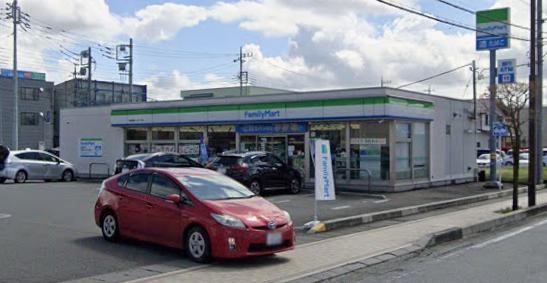 コンビニ　ファミリーマート 甲府昭和インター北店（コンビニ）まで284m