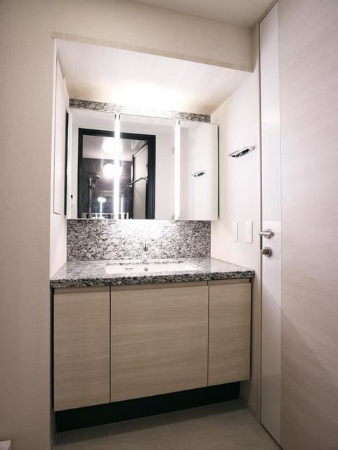 洗面設備　※写真は同タイプ住戸です。