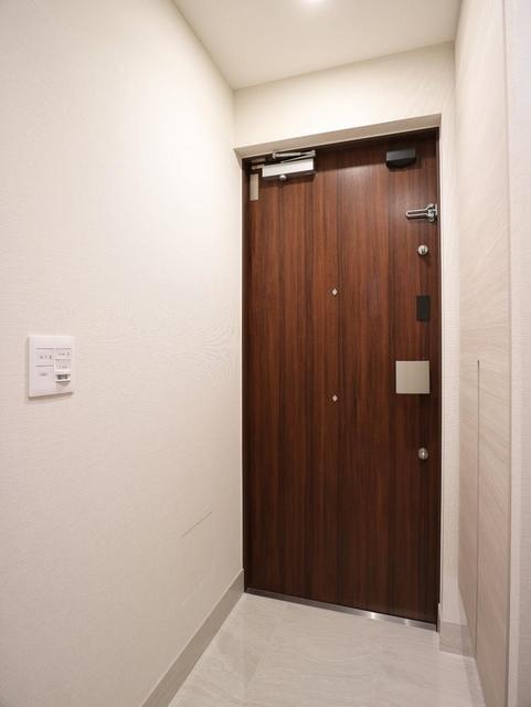 玄関　※写真は同タイプ住戸です。