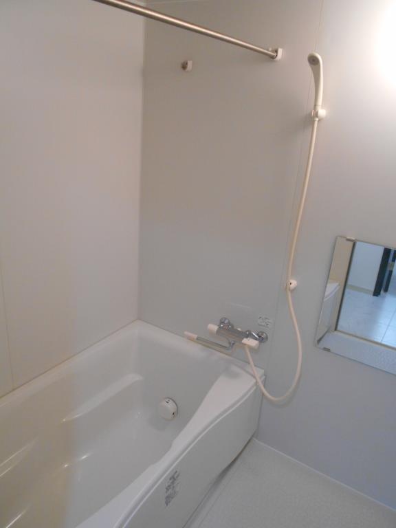 バス・シャワールーム　お風呂で日々の疲れを落としましょう