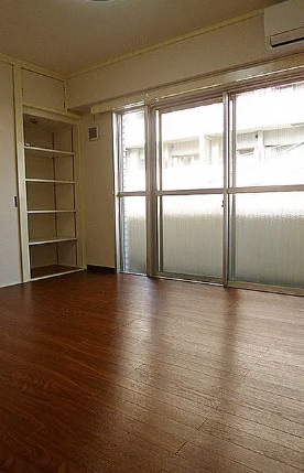 居室・リビング　別のお部屋の室内写真になります。