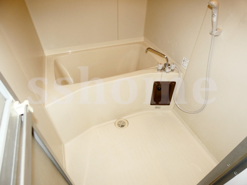 バス・シャワールーム　きれいなバスルーム