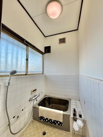 バス・シャワールーム　専用バスでスッキリ