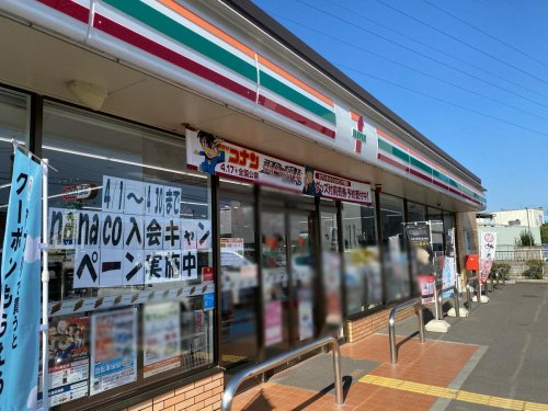 コンビニ　セブンイレブン 羽生東5丁目店（コンビニ）まで882m
