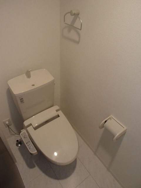 トイレ　ウォシュレット完備しております