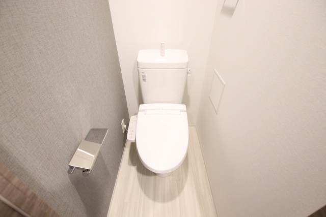 トイレ　※別室の参考写真の為、現況優先です。