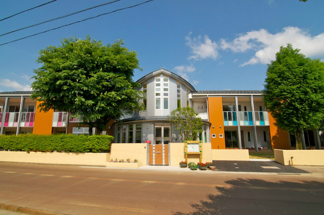 幼稚園・保育園　あすなろこどもえん（幼稚園・保育園）まで680m