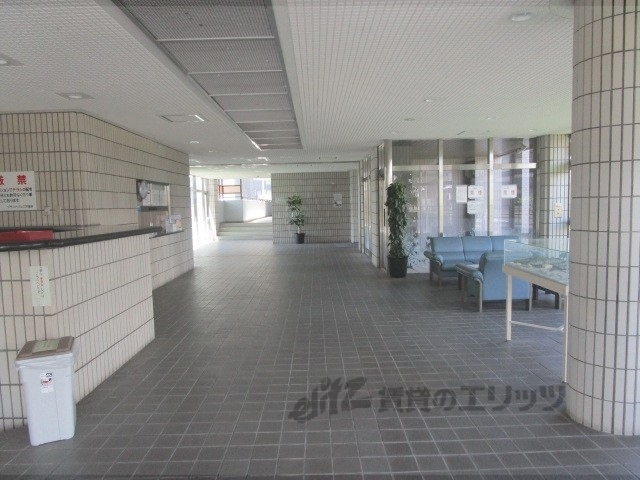 ロビー　ロビー