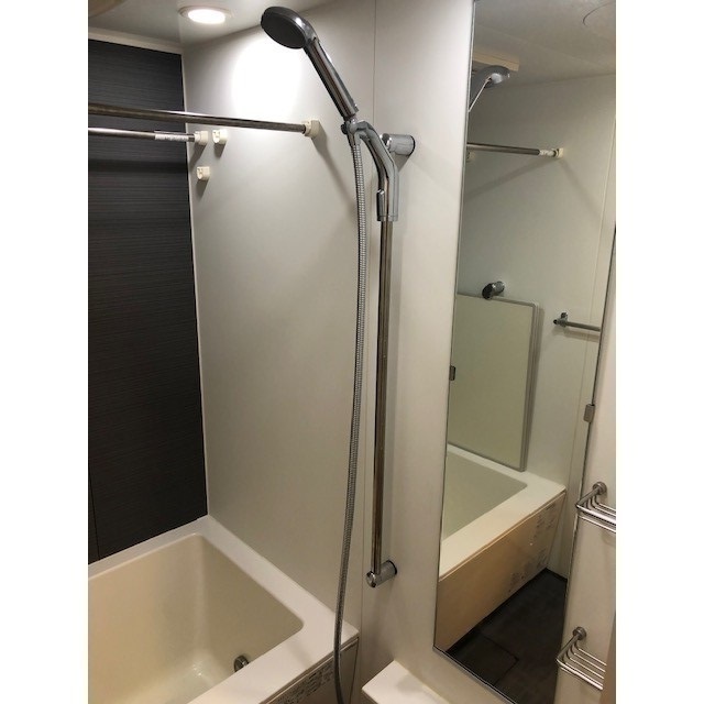 バス・シャワールーム　バスルーム