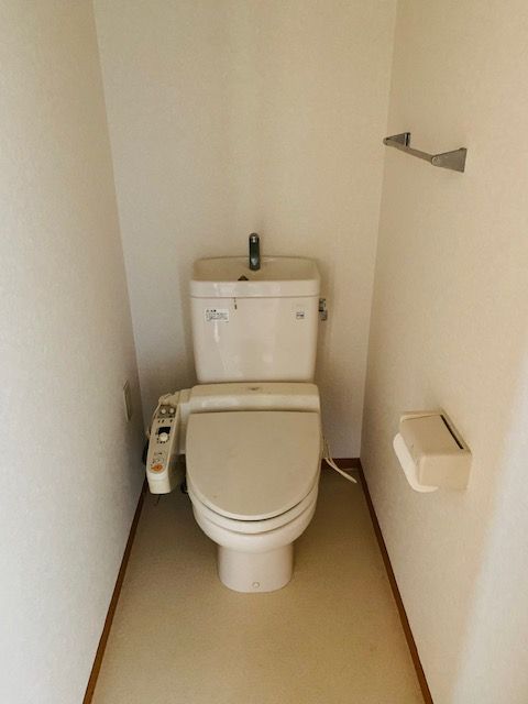 トイレ　コンパクトで使いやすいトイレです