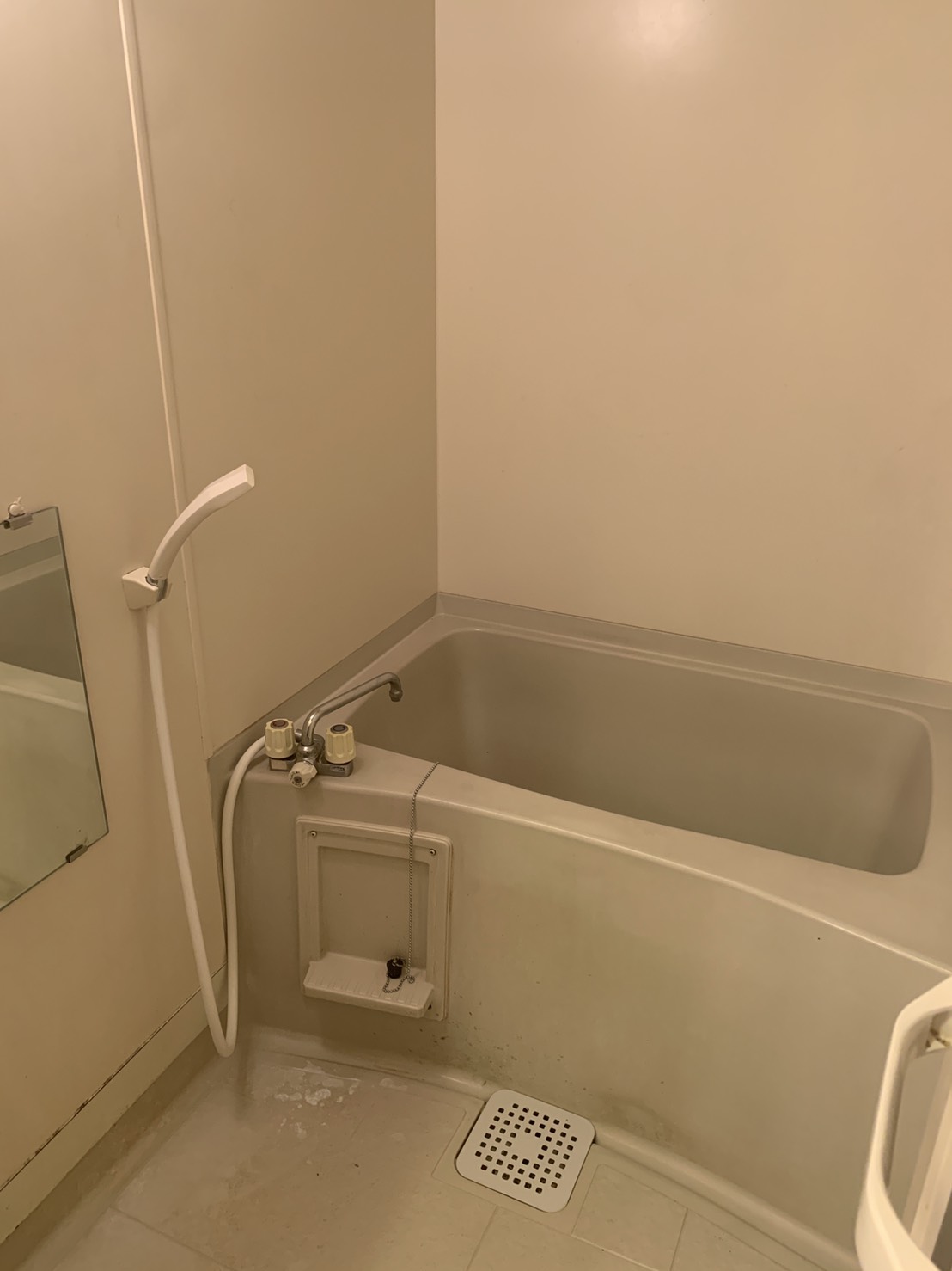 バス・シャワールーム　ゆったり過ごせるお風呂です