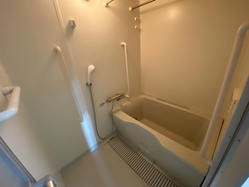 バス・シャワールーム　日々の疲れを癒すお風呂です♪