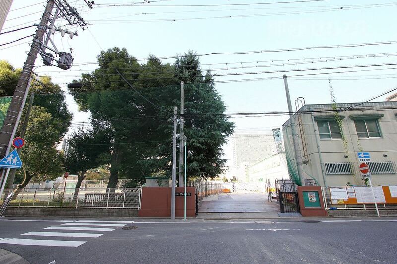 中学校　冨士中学校（中学校）まで539m