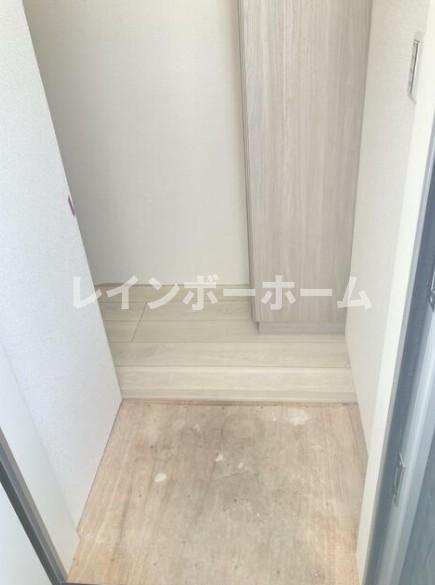 玄関　※同シリーズ参考写真となります。