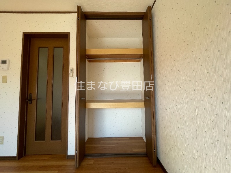 収納　同型タイプ