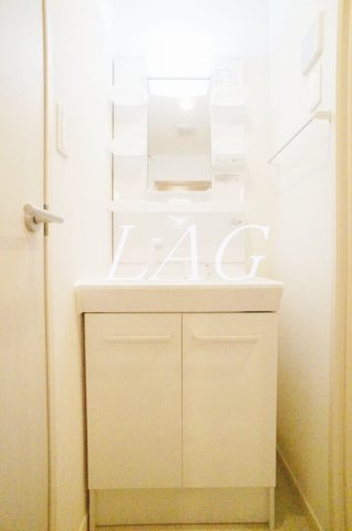 洗面設備　独立洗面台です。