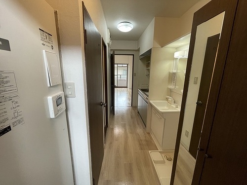 洗面設備　洗面台　※同タイプの部屋のお写真です