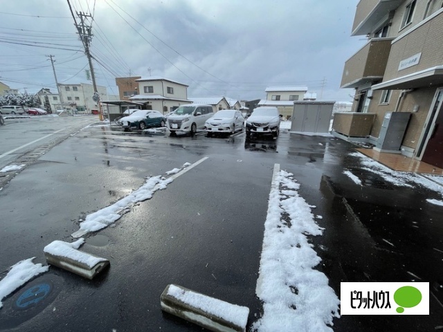 駐車場　駐輪場