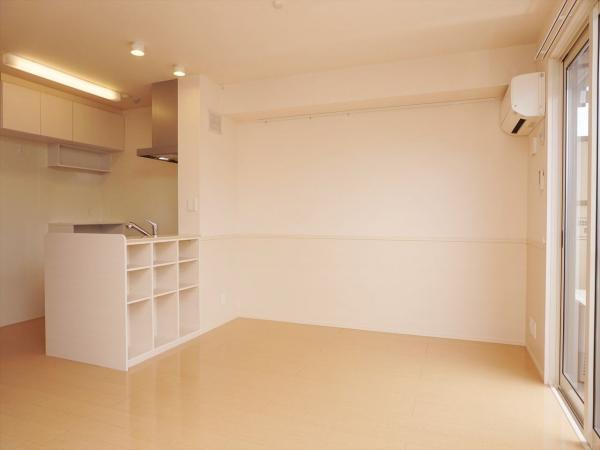 居室・リビング　内装