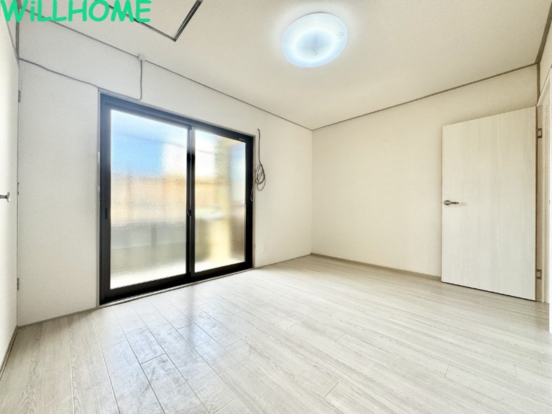 居室・リビング　写真は別部屋です