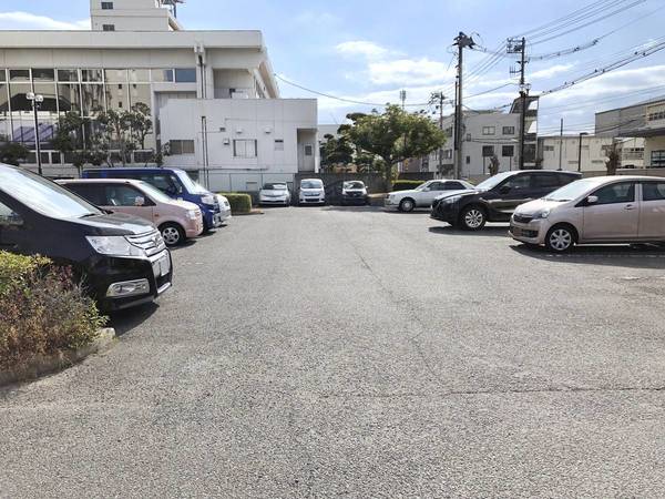 駐車場　駐車場があります