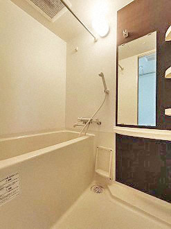バス・シャワールーム　きれいなお風呂で快適バスタイム♪