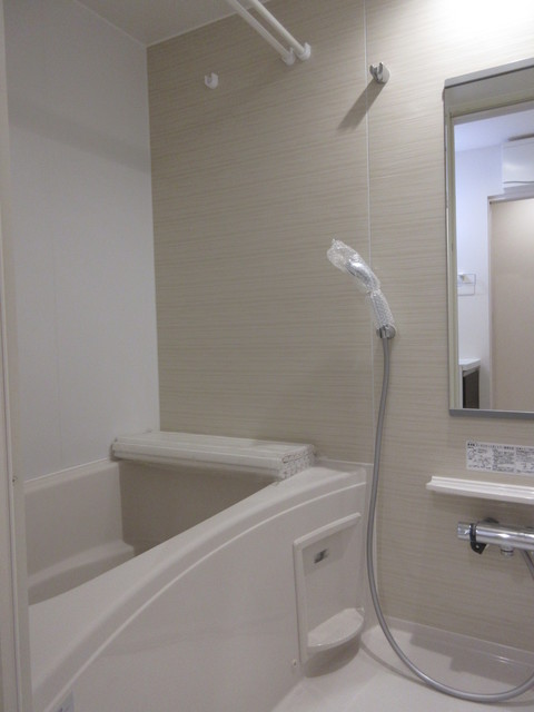 バス・シャワールーム　★追い焚き＆浴室乾燥機完備★