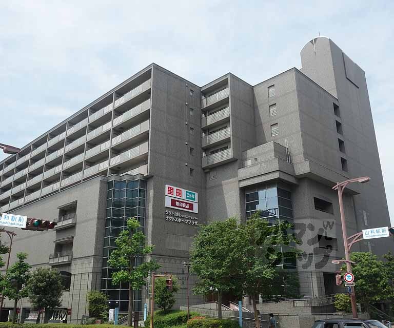 その他　専門店街ラクト（その他）まで130m