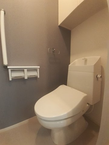 トイレ　清潔感のあるトイレです