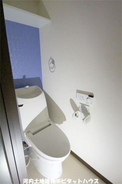 トイレ　類似室内
