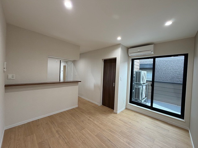 居室・リビング　別部屋の参考写真です建築中のお部屋です