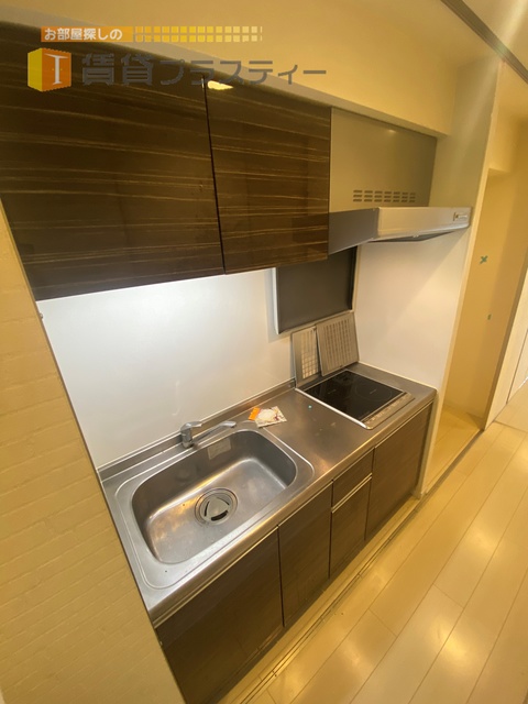 キッチン　ＩＨコンロでお手入れしやすいですよ。