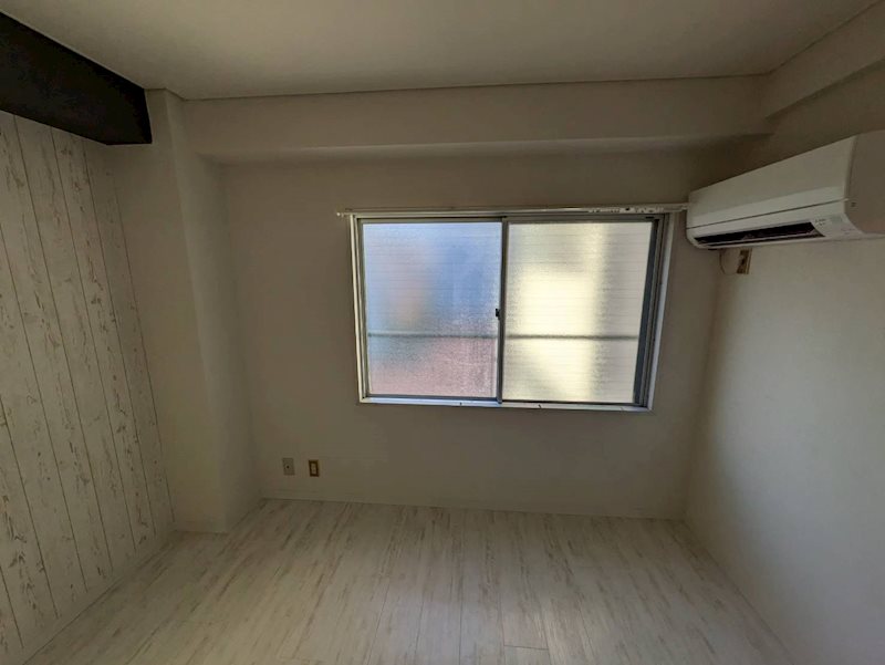 その他部屋・スペース　同建物他号室の室内写真です。（401号室）