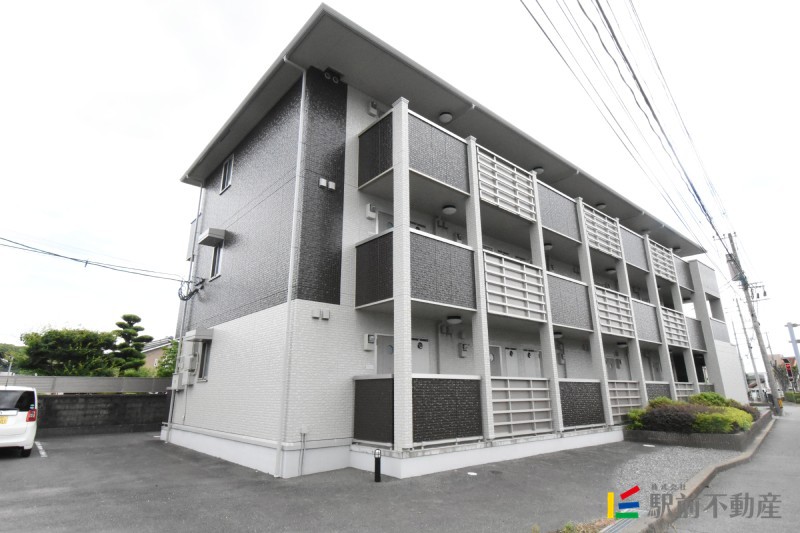 建物外観　外観キレイになりました