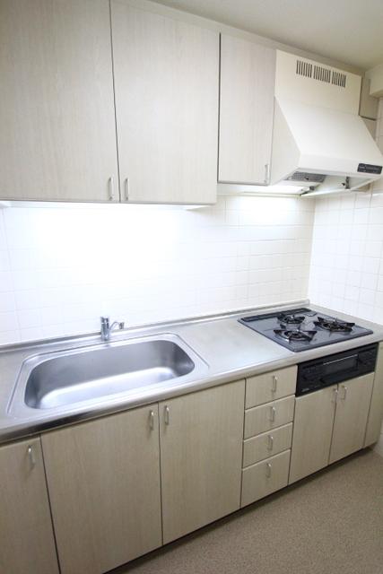 キッチン　キッチン　※同物件・同仕様画像