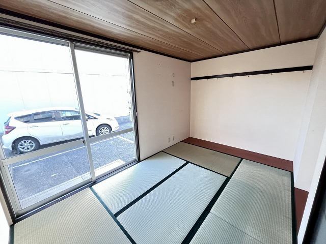 居室・リビング　※リノベ前のお写真です※