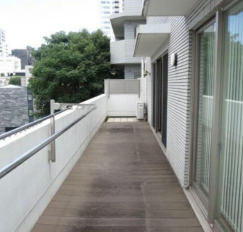 バルコニー　プラチネサンク