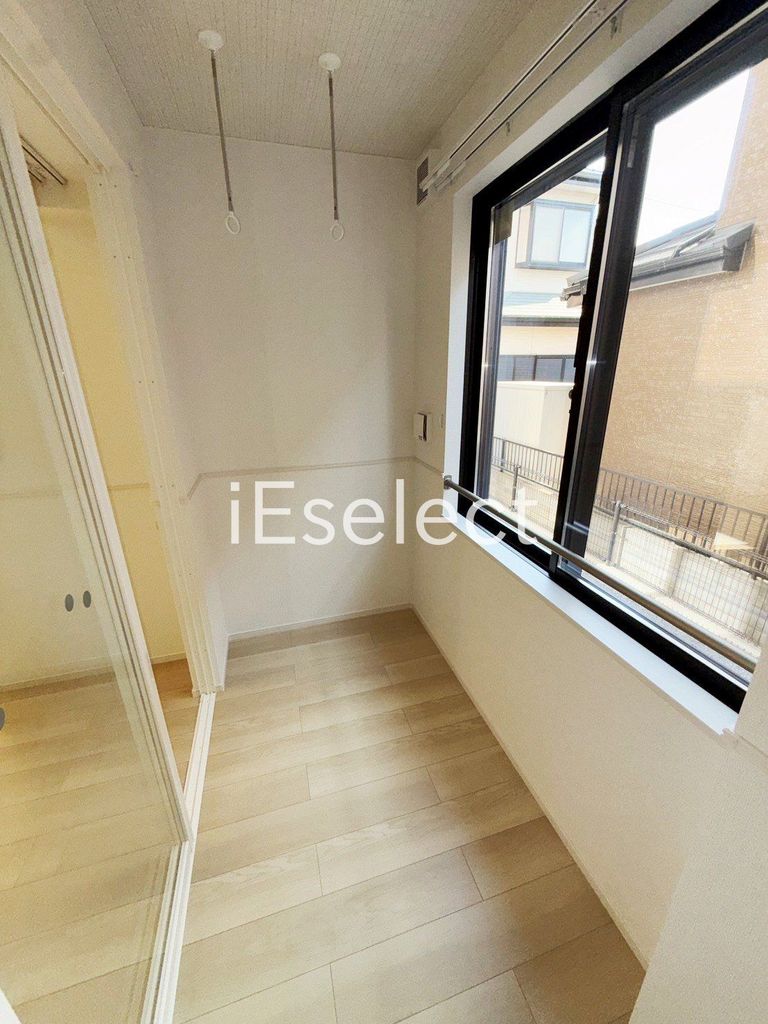 バルコニー　サンルーム付きです！