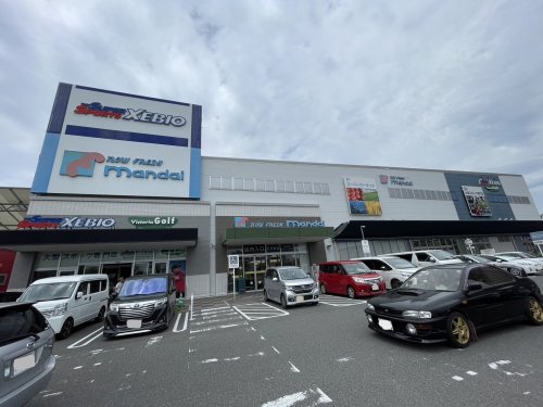 スーパー　mandai(万代) 久宝寺駅前店（スーパー）まで775m