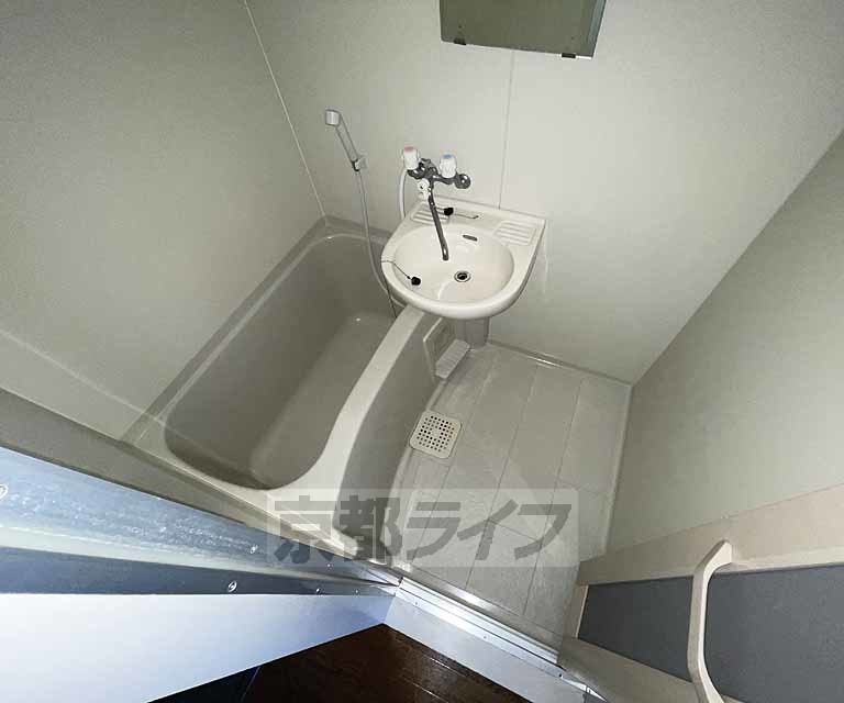 居室・リビング　奥行きのある室内です！