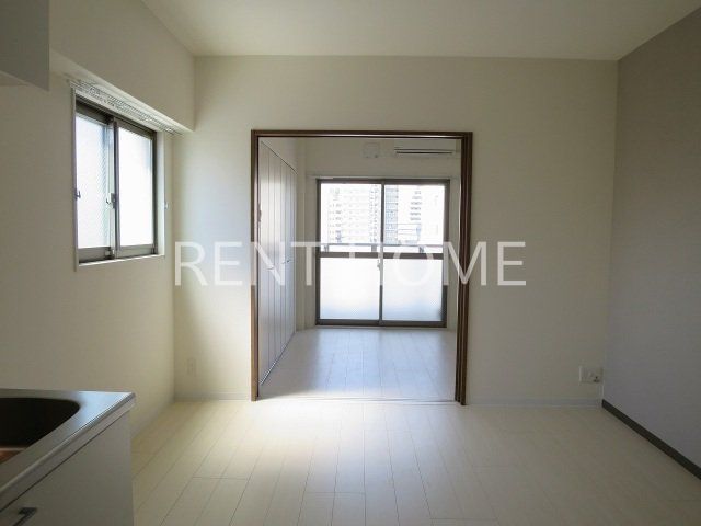 居室・リビング　リビング～洋室