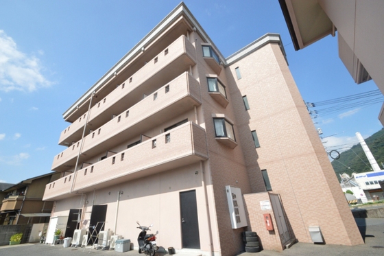 建物外観　脱衣所付きの１Ｋ物件が募集中♪