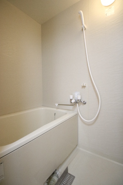 バス・シャワールーム　※別室の参考写真の為、現況優先です。